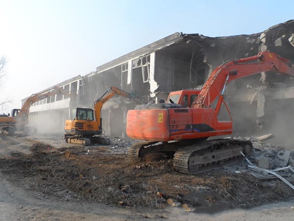 北京新机场跑道上最后一座变电站完成退运小黄片入口